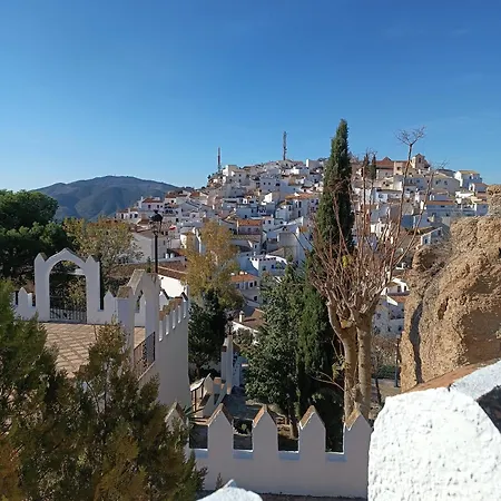 La Biznaga - * Comares